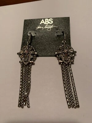 NUEVO CON ETIQUETAS ABS Allen Schwartz Tono Plata Estrás Araña Gota 3.5” Pendientes A19 Foto 1 de 4