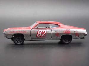 1970 70 Ford Torino Cobra Diet Coke Coca Cola Modello Auto Diecast In Scala 1:64 - Foto 1 di 8