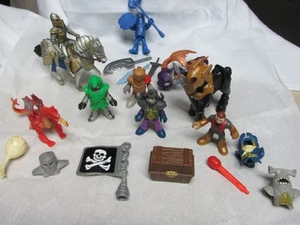 ""MITTELALTERLICHE RITTER, DRACHEN, PIRATEN & ZUBEHÖR"" - PLASTIK SPIELZEUG SORTIMENT - Bild 1 von 3