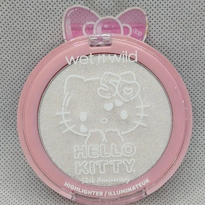 Resaltador de corazón amable wet n wild Hello Kitty 50 aniversario  Foto 1 de 3
