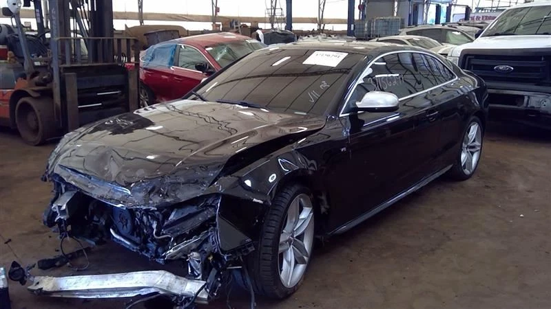 AC Compressor Fits 08-12 AUDI S5 5547879 - Image 1 of 4