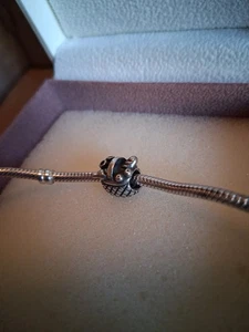 RETIRADO RARO Auténtico PANDORA Plata CESTA DE PICNIC Dije ~ Cuentas 790418 De Colección - Imagen 1 de 4