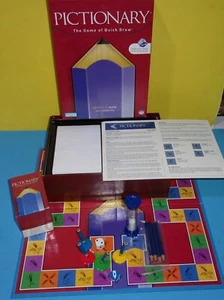 Parker Brothers 2007 Pictionary Brettspiel Zeichnen Scharaden mit Challenge Würfel - Bild 1 von 1