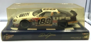 Coche de carreras NASCAR 2002 Winner's Circle Dale Jarrett UPS #88 1:24 NUEVO EN CAJA - Imagen 1 de 5