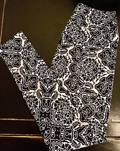 EUC OS LuLaRoe BLACK WHITE COLORING BOOK Leggings KALEIDOSCOPE Damask UNICORN! - Picture 1 of 3