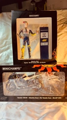 Minichamps Valentino Rossi Sepang 2010     Bike + fig - Immagine 1 di 4
