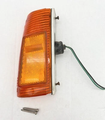 Luz marcadora de esquina de señal de giro lateral Isuzu i-Mark Driver 1981-1984 OEM Foto 1 de 4