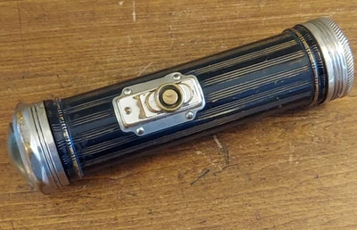 Linterna Ojo de Pez Latón Eveready No.2604 EE. UU. 6,5" EE. UU. - NECESITA REPARACIÓN Foto 1 de 4