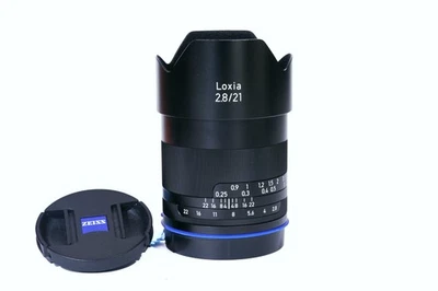 Zeiss Loxia 21mm f/2.8 Lens for Sony E Mount, Hoya UV filter, padded case, MINT - Image 1 of 4