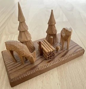 Holzschnitzerei Schnitzerei Reh Rehe Wald 13,7 x 7,4 x 9,6 cm - Bild 1 von 2
