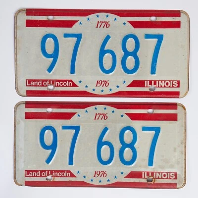 Matching 1976 Illinois License Plates Tags Set  Bicentennial Patriotic IL Prop - Image 1 of 4