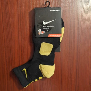 Original Nike Elite Socks Quarter Cut Black/Yellow Size Large Kobe Basketball - Picture 1 of 3