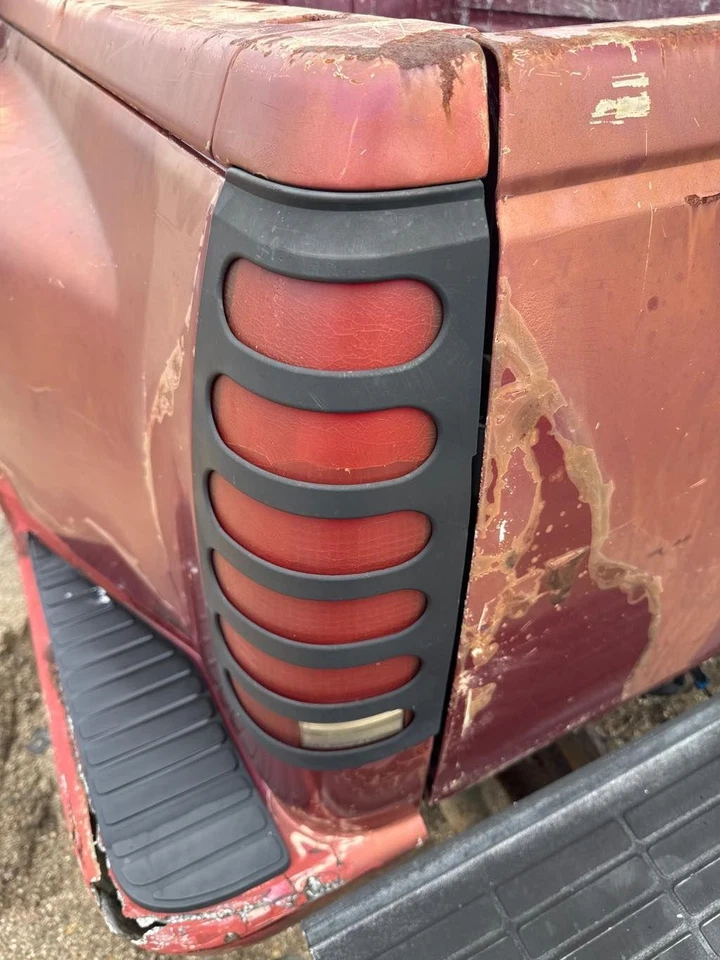 Lente de lámpara de luz trasera Chevy Pickup 1500 lado del conductor 94 95 96 97 98 Foto 1 de 1