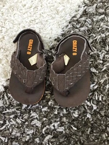 Crazy 8 Boys Brown Sandals Size 5C - Picture 1 of 2