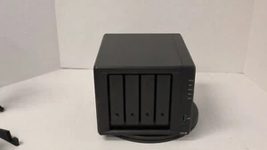NAS de stockage en réseau Synology DS923+ - Photo 1/4