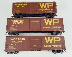 ATHEARN + PROTO1000 WESTERN PACIFIC BOX CARS X 3 KNUCKLES GOOD COND UNBOXED HO - Picture 1 of 6
