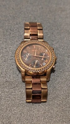 Reloj DKNY NY8423 Mujer Esfera Marrón Cronógrafo Acento Cristal Tono Dorado Estuche Foto 1 de 4
