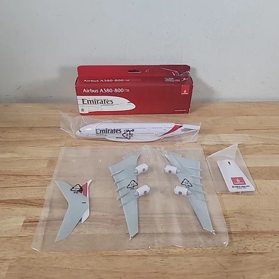 1/250 EXPO 2020 Dubai Emiratos Árabes Unidos Airbus A380-800 modelo avión falta leer Foto 1 de 4