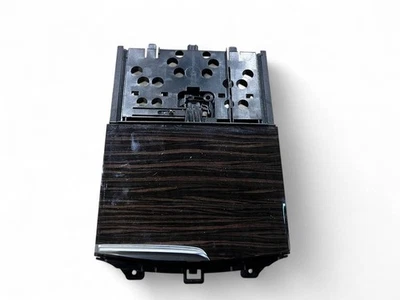 BMW M5 F90 2020 Cup holder front 187013 UPG6003 - Imagem 1 de 3