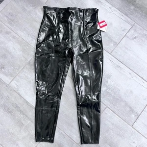 Leggings SPANX Petite de charol sintético, para mujer 1X / 1TG, cintura alta, negros - Imagen 1 de 7