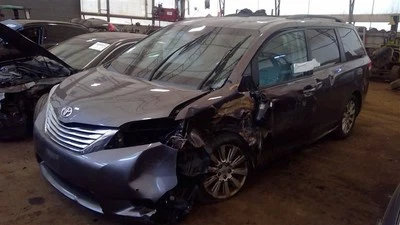 Pinza trasera de pasajero construida en América del Norte para 10-15 LEXUS RX350 5930983 Foto 1 de 4