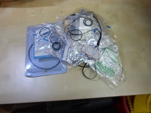 A pack of various size of drive belts for video record and players /tape players - Picture 1 of 4