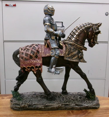 Estatua de caballero montada escultura estatuilla - por diseño Toscano Foto 1 de 4