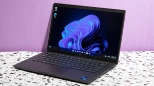 DELL LATITUDE 13 7330 ULTRALIGHT i5-1245U 16GB RAM 256GB SSD 13.3" FHD 3YRWTY - Picture 1 of 1