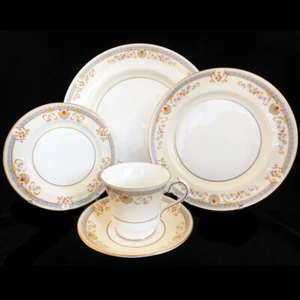 SHELBOURNE by Aynsley 5 Piece Place Setting NEW NEVER USED Bone China England  - Picture 1 of 3