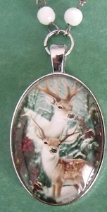 New Snow Deer in Forest Christmas Ornament Glass Cabochon w white beads - Bild 1 von 6