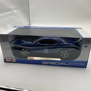 Maisto Special Edition 1/18 Diecast Chevrolet 2006 Dodge Challenger Concept Blue - Picture 1 of 8