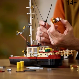 2025 LEGO-Compatible Jaws Diorama Set 🦈 | 1497pcs Shark & Boat Model | Gift for - Bild 1 von 6
