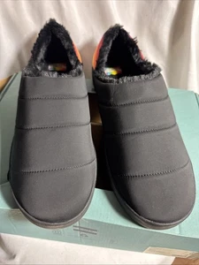 TOMS Men's Ezra Slipper Size 12 Black Matte Rainbow Hard Soles Soft NIB NEW - Picture 1 of 9