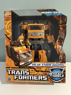 Transformers Reveal the Shield Voyager Solar Storm Grappel Brand New MISB - Image 1 of 4