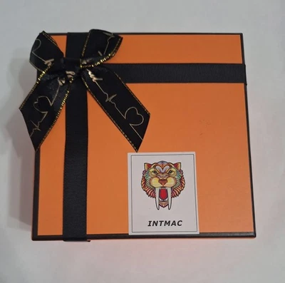 Intmac Madera Tigre Puzzle Naranja Caja de Regalo con Cinta Negra.  Nuevo en caja Foto 1 de 4