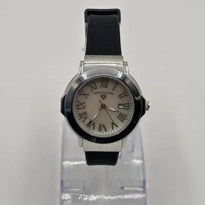 瑞士传奇南海滩 36 毫米手表罗马数字带珍珠母表盘 — 第 1/4 张图片