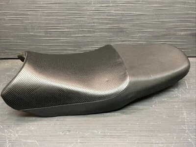 Сиденье 2003 Suzuki Bandit 600 GSF600 от оригинального производителя No1216224 - Изображение 1 из 4