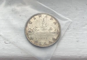 1951 Toned Silver Dollar Canadian 0.60oz 80% Silver 36mm Voyageur 022 - Picture 1 of 2