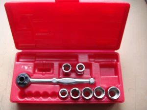 Rare -- The Original Ravencrest Pass-Thru Drive Ratchet & Sockets With Case - Picture 1 of 6
