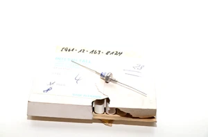 MIL spec Silizium-Leistungs-Zener-Diode von ITT Typ ZX33 , 33 V / 12.5 W, NOS - Picture 1 of 4