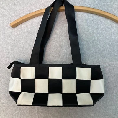 Comely Black White Woven Seatbelt Woven Two Handle Purse Metal Feet Zip Close - Image 1 of 4