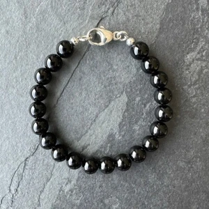 Hermosa pulsera de regalo de 6-8" con cuentas redondas lisas de piedras preciosas de ónix negro de 8 mm - Imagen 1 de 9