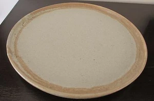  Plato para servir redondo grande pesado beige marrón claro 13" de diámetro  - Imagen 1 de 9