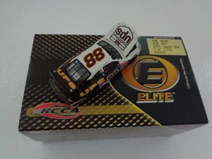 Dale Jarrett #88 UPS 01 Ford Taurus 64th Action Elite Nascar Diecast Coleccionable - Imagen 1 de 13