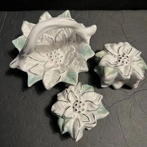 Vintage White Poinsettia Christmas Set Candy Dish With Salt & Pepper Shakers - Picture 1 of 18