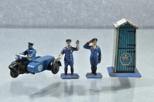 BF562 Dinky Toys GB #43 "RAC Set" Tinplate Hut, Motorcycle Patrol & Guides B/- - Imagen 1 de 3