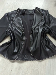 Shein schwarze kurze Bolero Biker Gothic Miss Gogo Lederjacke Nietenbesatz Gr.XL - Bild 1 von 5