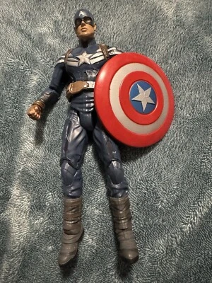 Marvel Legends Capitán América 6” Soldado de Invierno Hasbro Escudo Diferente. Foto 1 de 4