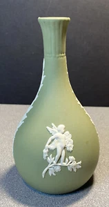 WEDGWOOD JASPERWARE SAGE GREEN Cherubs Cylinder Vase 5.25” - Picture 1 of 9