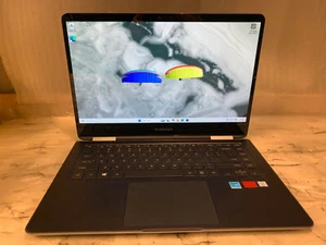 Samsung NP940X5N 15'' Touch | Intel i7-8550U | 16GB RAM | 256GB SSD | Win 11 - Picture 1 of 9